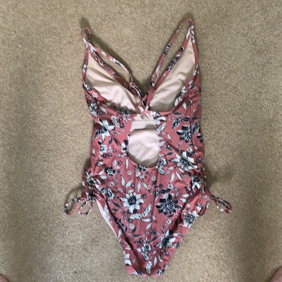 Kona Sol Floral One Piece - Picture 2 of 5